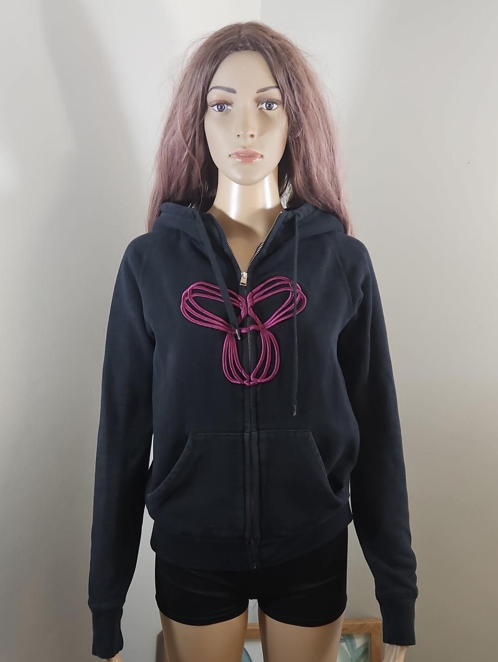 Aritzia TnA Black Zip-Up Hoodie Sweatshirt Magenta Embroidered Detail Logo